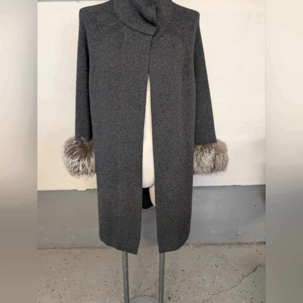 TSE Sweater Coat   Gray Wool  Natural Fox Cuff Single Top Button  L NWT